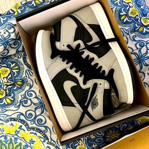 Jordan 1 High “Shadow 2.0” Size Men’s 6.5/ Womens 8